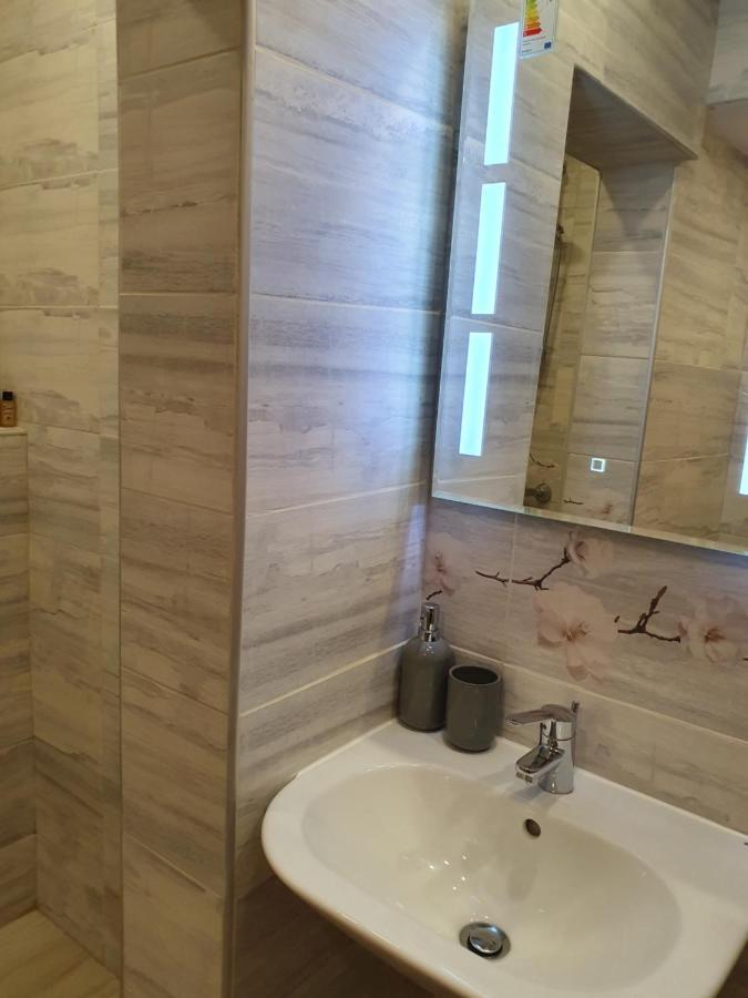 Malavi Top Center Deluxe Studio Ruse! Comfort&Clean! Ngoại thất bức ảnh
